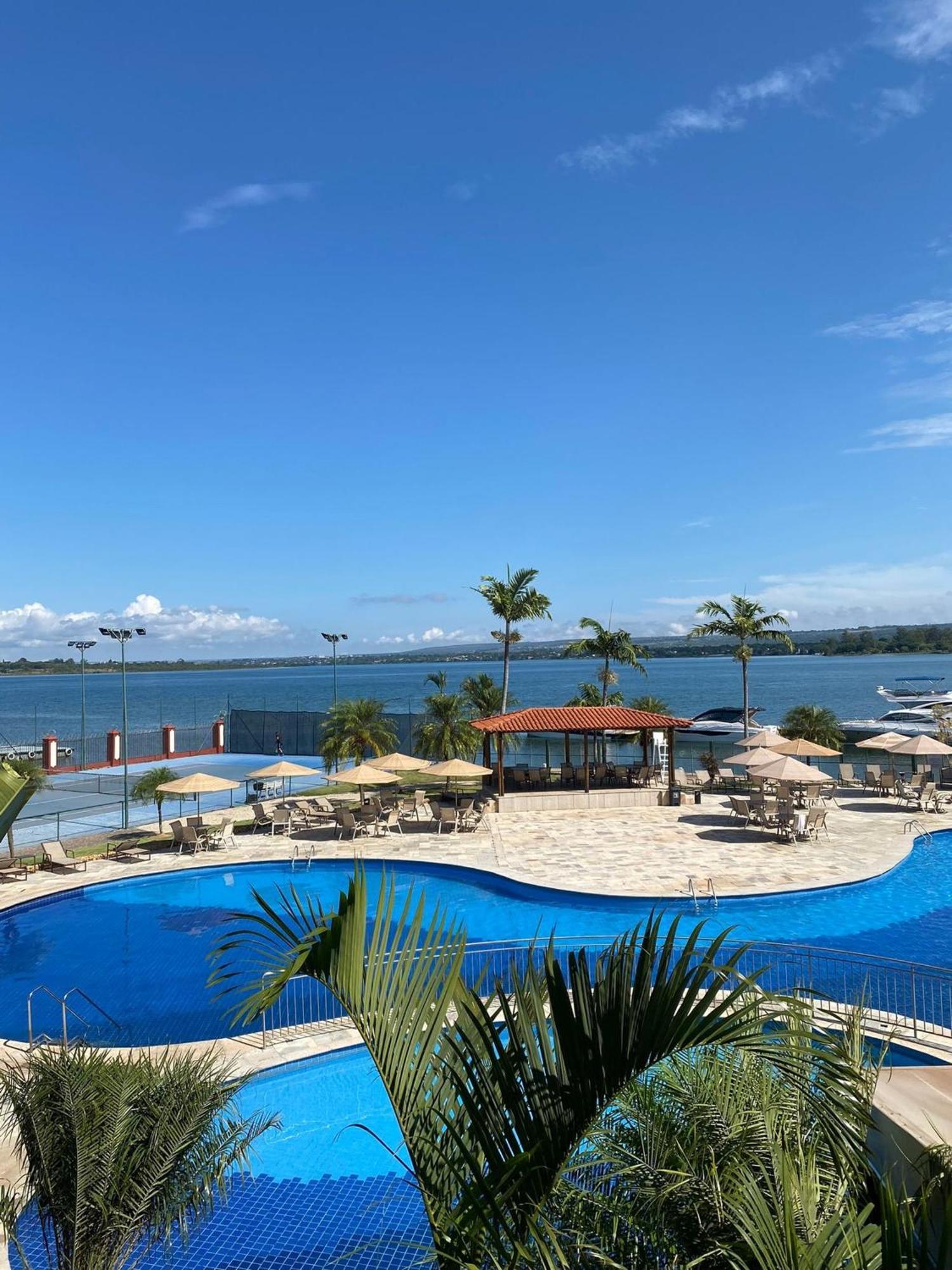 Flat Beira Lago No Centro De Bsb Brasília Exterior foto