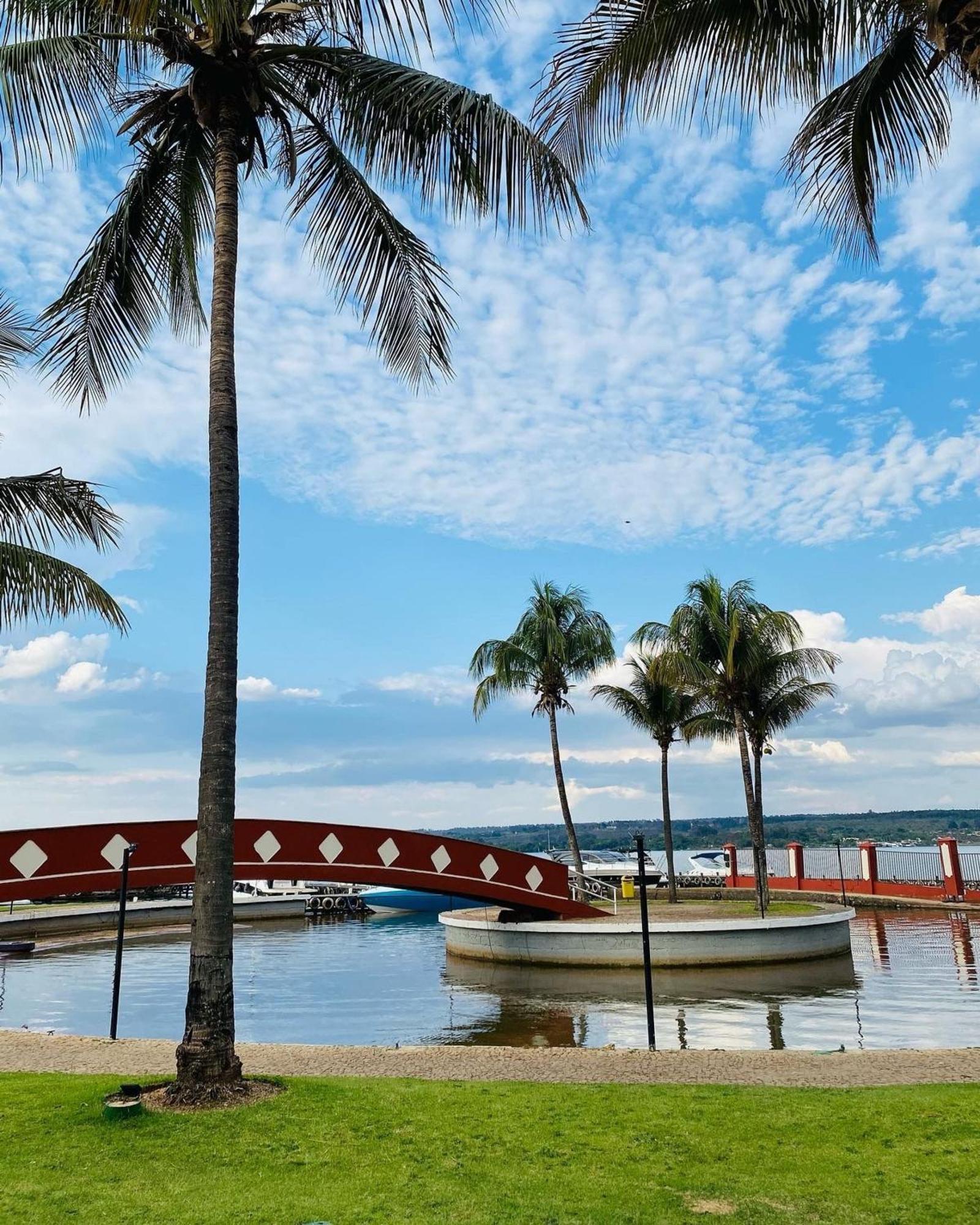 Flat Beira Lago No Centro De Bsb Brasília Exterior foto