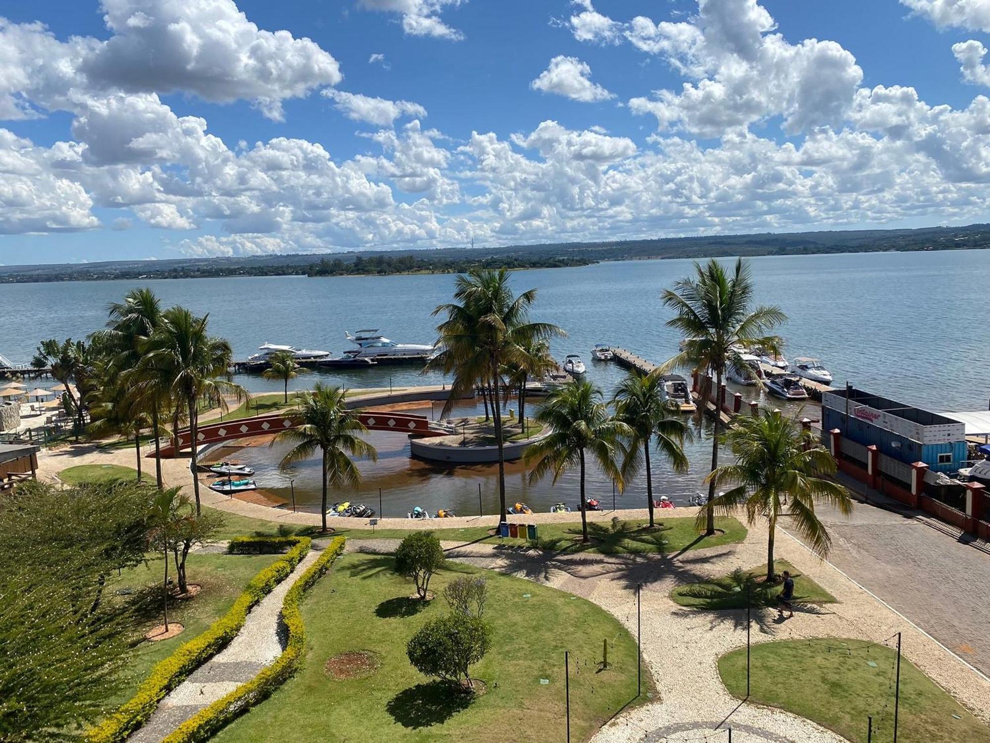 Flat Beira Lago No Centro De Bsb Brasília Exterior foto